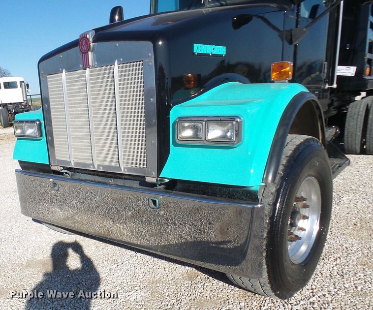 image for item DG2118 2006 Kenworth W900  dump truck