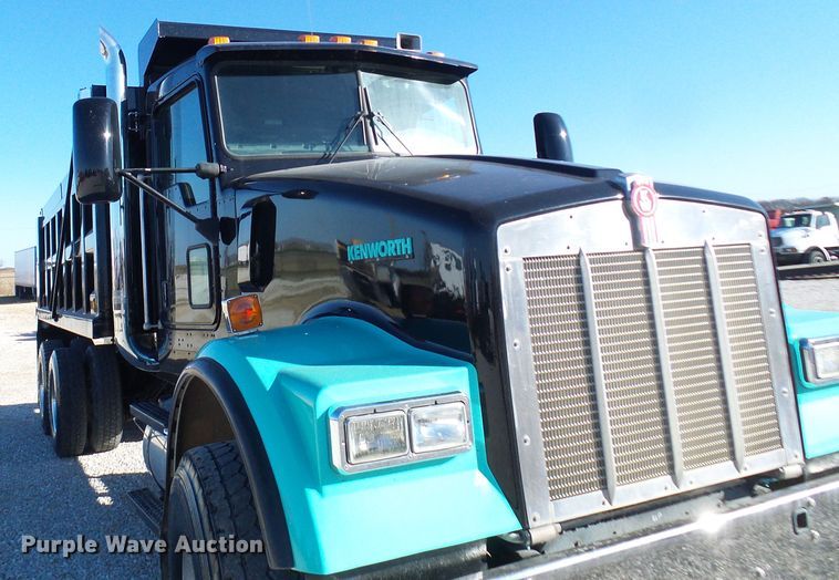 image for item DG2118 2006 Kenworth W900  dump truck
