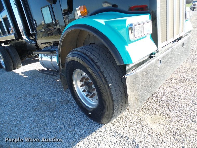 image for item DG2118 2006 Kenworth W900  dump truck