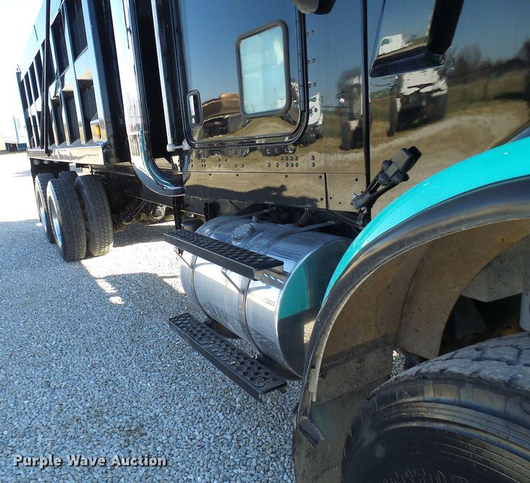 image for item DG2118 2006 Kenworth W900  dump truck