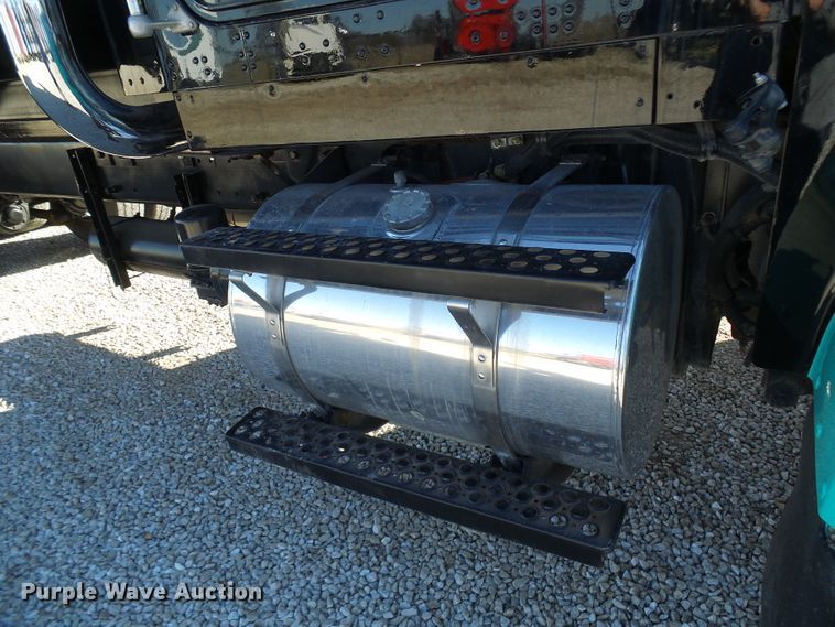 image for item DG2118 2006 Kenworth W900  dump truck