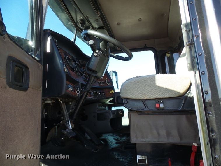 image for item DG2118 2006 Kenworth W900  dump truck