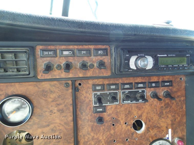 image for item DG2118 2006 Kenworth W900  dump truck