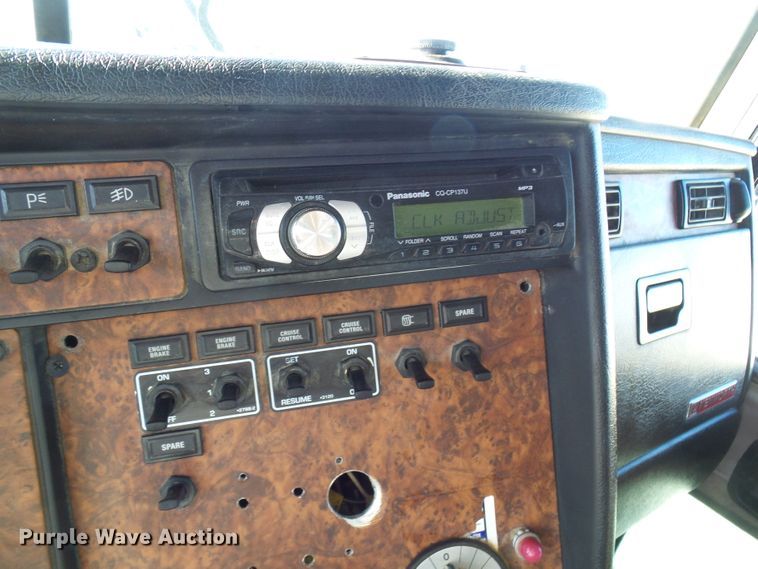 image for item DG2118 2006 Kenworth W900  dump truck