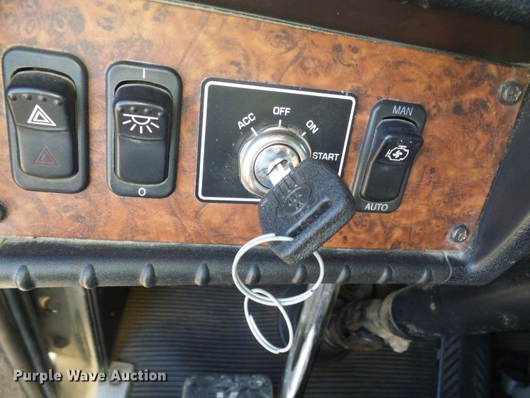 image for item DG2118 2006 Kenworth W900  dump truck