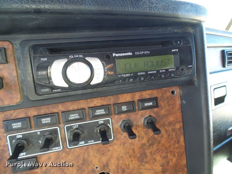 image for item DG2118 2006 Kenworth W900  dump truck