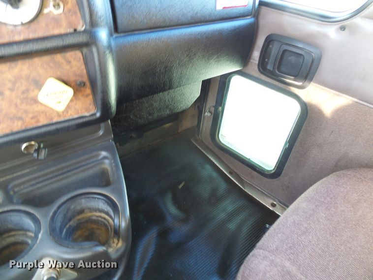 image for item DG2118 2006 Kenworth W900  dump truck