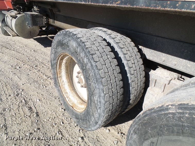 image for item DG2122 1990 Ford LT9000 dump truck