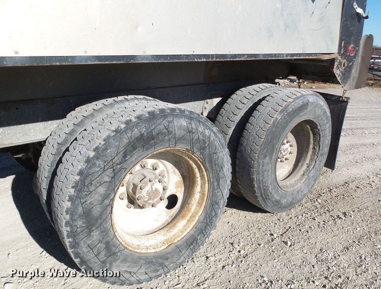 image for item DG2122 1990 Ford LT9000 dump truck