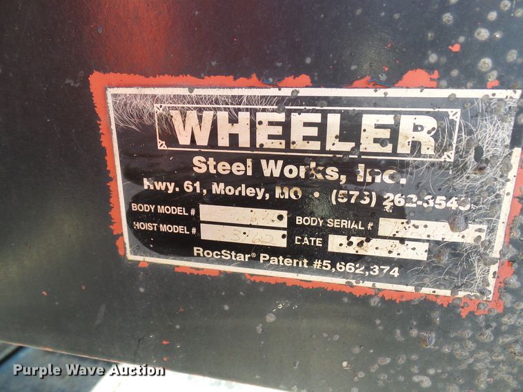 image for item DG2122 1990 Ford LT9000 dump truck