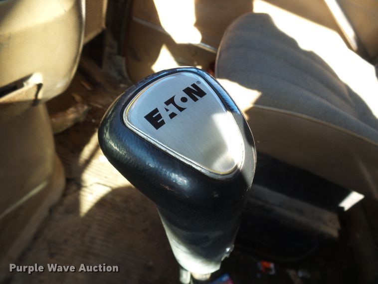 image for item DG2122 1990 Ford LT9000 dump truck