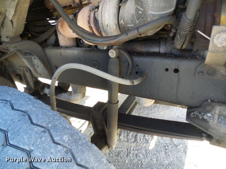 image for item DG2122 1990 Ford LT9000 dump truck