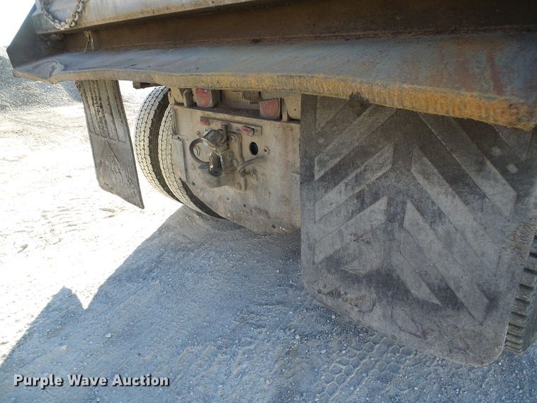 image for item DG2123 1993 International 9200  dump truck