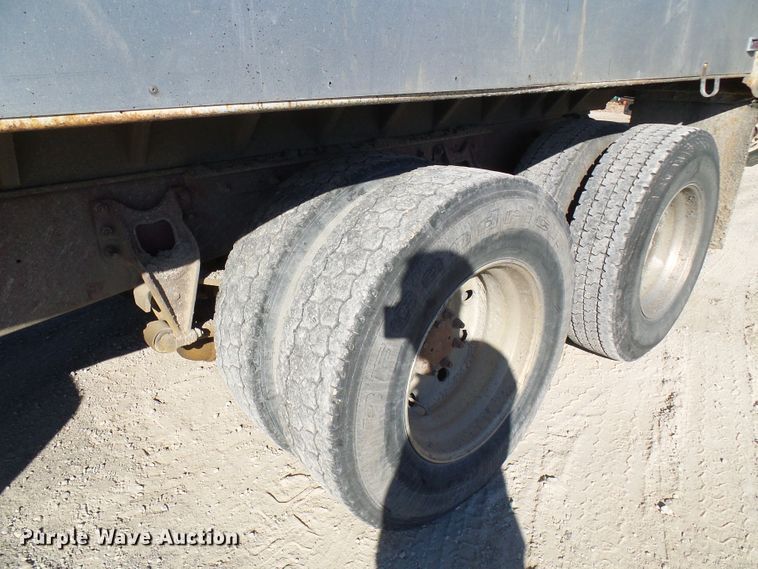 image for item DG2123 1993 International 9200  dump truck