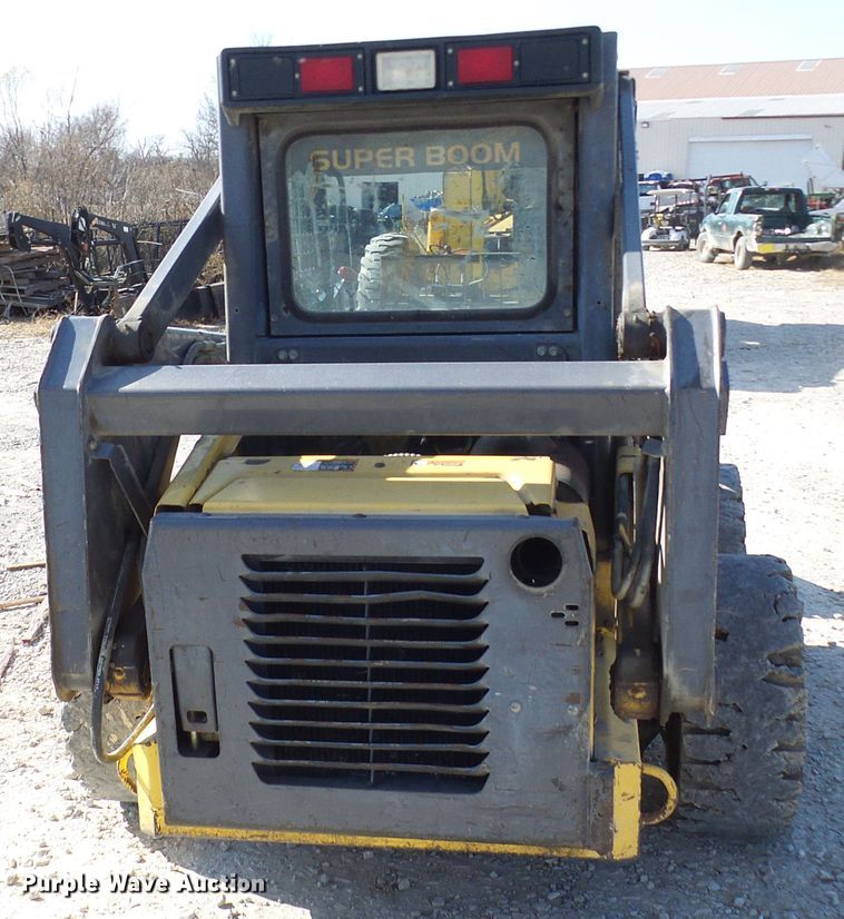 image for item DG2125 2000 New Holland LS170  skid steer loader