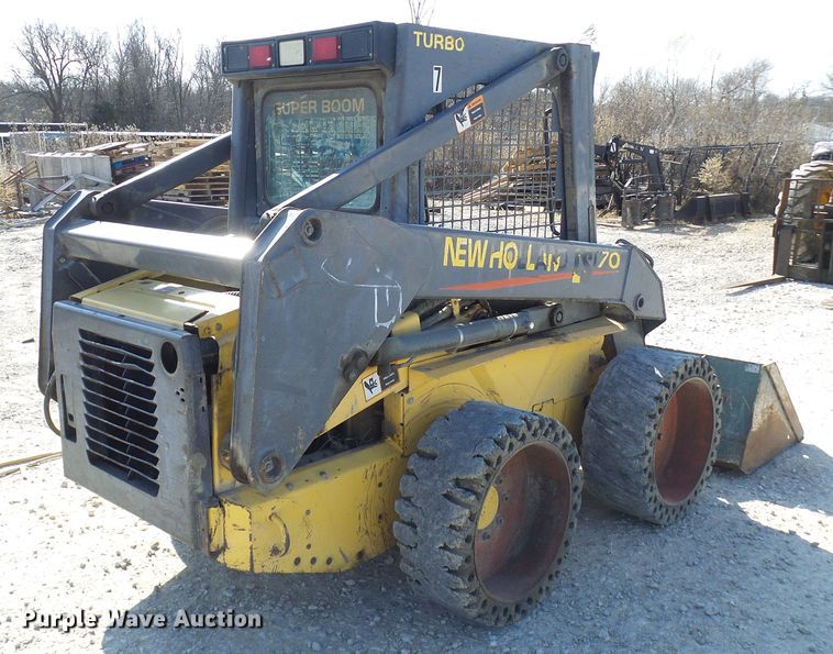 image for item DG2125 2000 New Holland LS170  skid steer loader