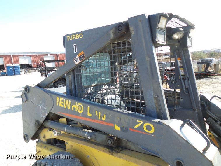 image for item DG2125 2000 New Holland LS170  skid steer loader