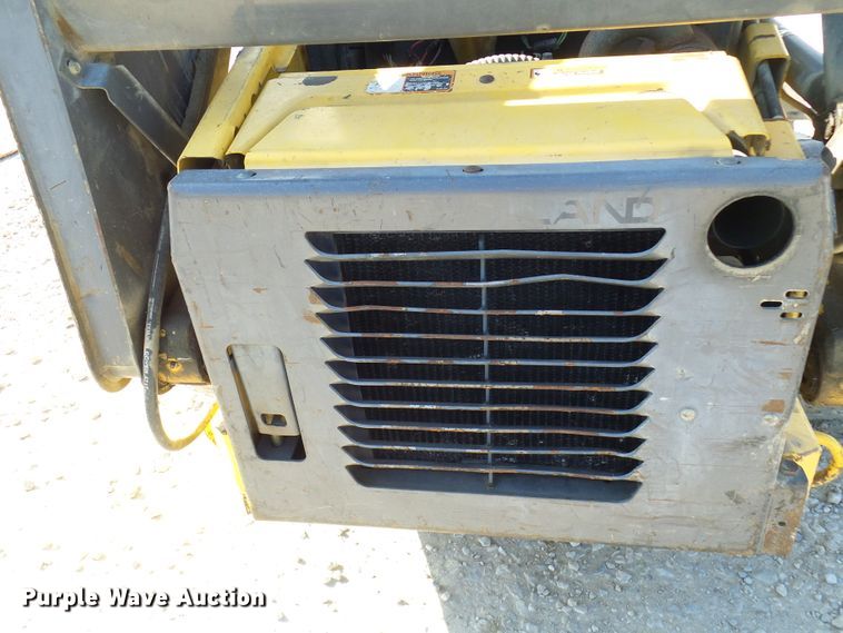 image for item DG2125 2000 New Holland LS170  skid steer loader