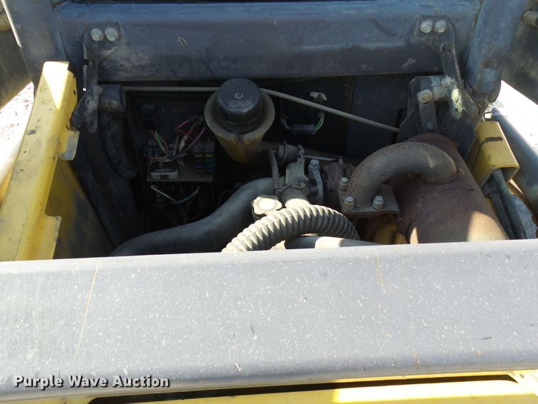 image for item DG2125 2000 New Holland LS170  skid steer loader