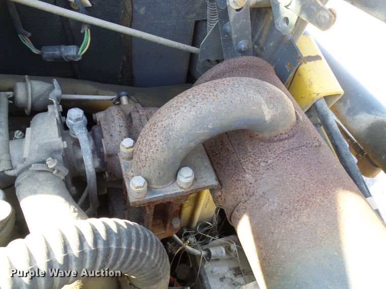 image for item DG2125 2000 New Holland LS170  skid steer loader