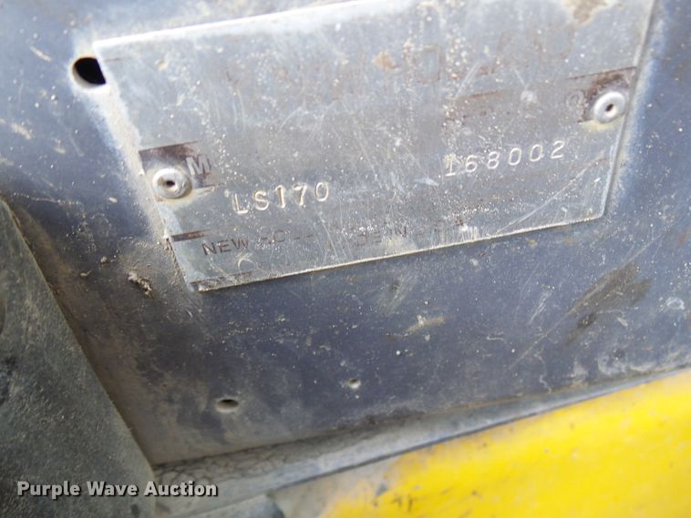 image for item DG2125 2000 New Holland LS170  skid steer loader