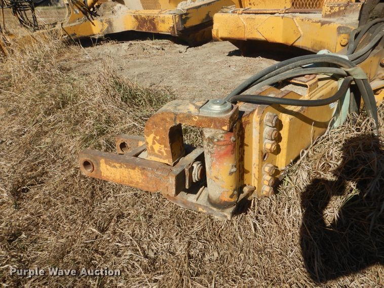 image for item DG4644 1999 Reynolds 17C  scraper