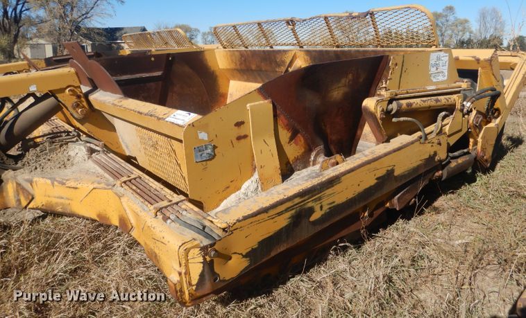 image for item DG4644 1999 Reynolds 17C  scraper