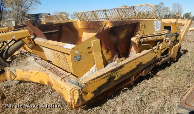 image for item DG4644 1999 Reynolds 17C  scraper