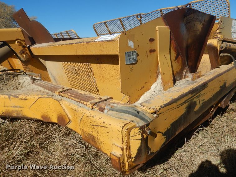 image for item DG4644 1999 Reynolds 17C  scraper