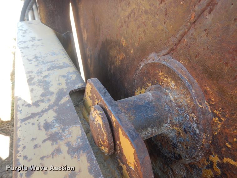 image for item DG4644 1999 Reynolds 17C  scraper