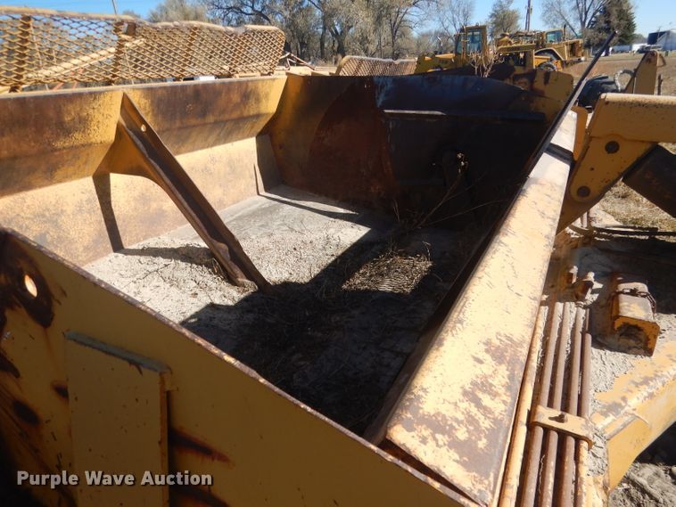 image for item DG4644 1999 Reynolds 17C  scraper