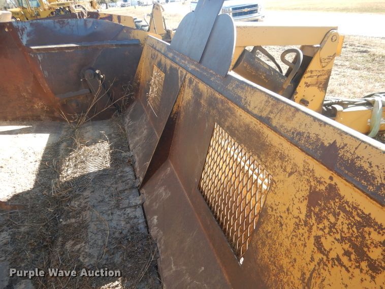 image for item DG4644 1999 Reynolds 17C  scraper