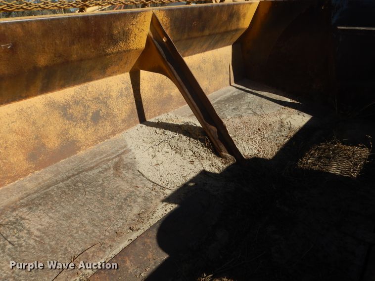 image for item DG4644 1999 Reynolds 17C  scraper