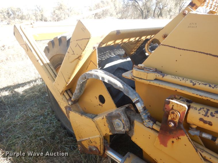 image for item DG4644 1999 Reynolds 17C  scraper