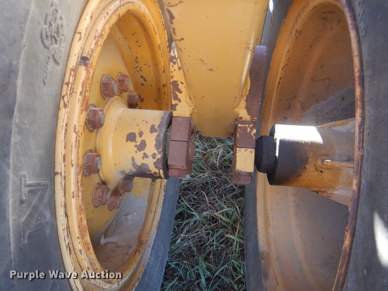 image for item DG4644 1999 Reynolds 17C  scraper