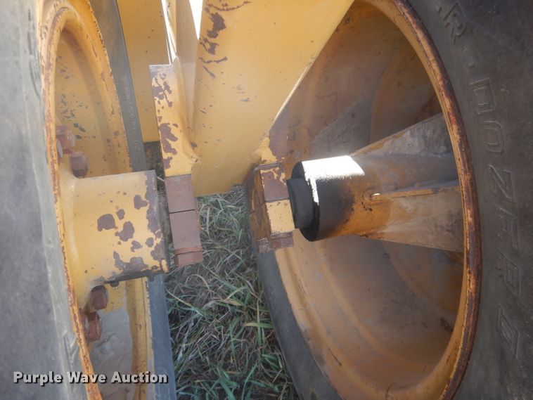 image for item DG4644 1999 Reynolds 17C  scraper