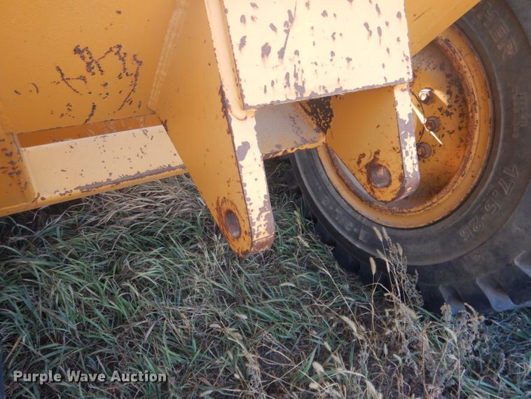 image for item DG4644 1999 Reynolds 17C  scraper