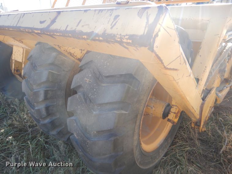 image for item DG4644 1999 Reynolds 17C  scraper