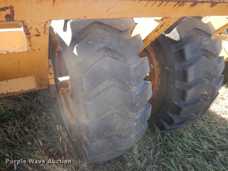 image for item DG4644 1999 Reynolds 17C  scraper