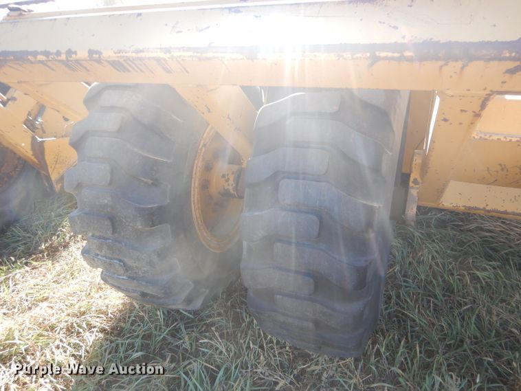 image for item DG4644 1999 Reynolds 17C  scraper