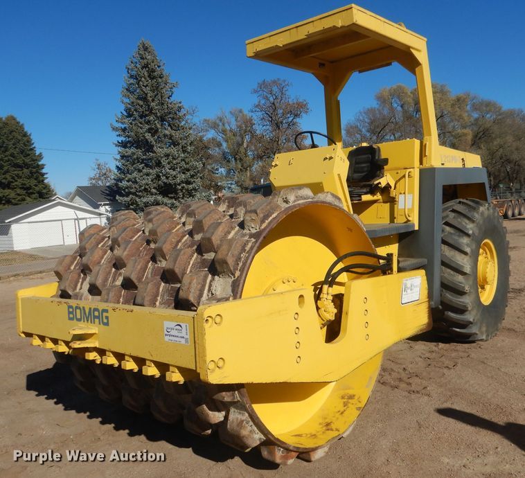 image for item DG4645 1987 Bomag BW213PD  vibratory single drum roller