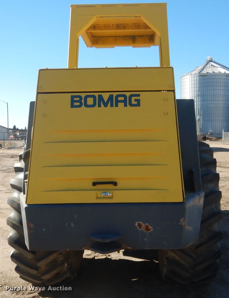 image for item DG4645 1987 Bomag BW213PD  vibratory single drum roller