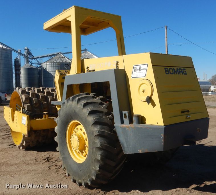 image for item DG4645 1987 Bomag BW213PD  vibratory single drum roller