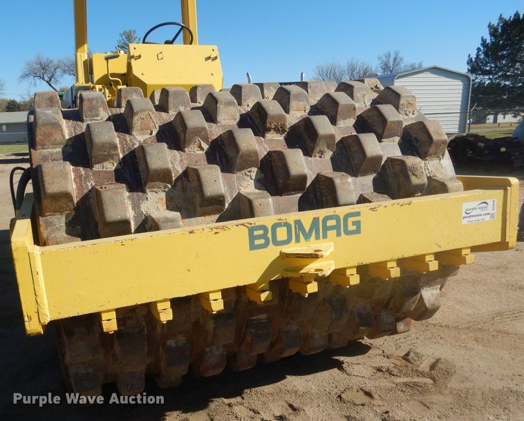 image for item DG4645 1987 Bomag BW213PD  vibratory single drum roller