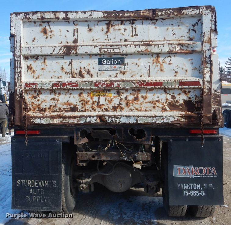 image for item DG4656 1981 International F2574  dump truck