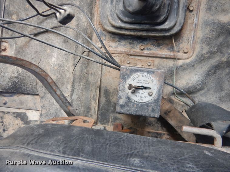 image for item DG4656 1981 International F2574  dump truck