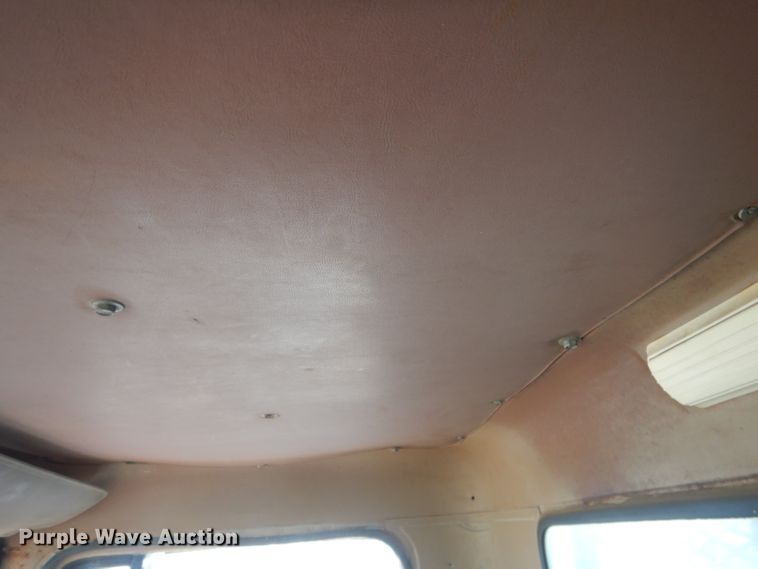 image for item DG4656 1981 International F2574  dump truck