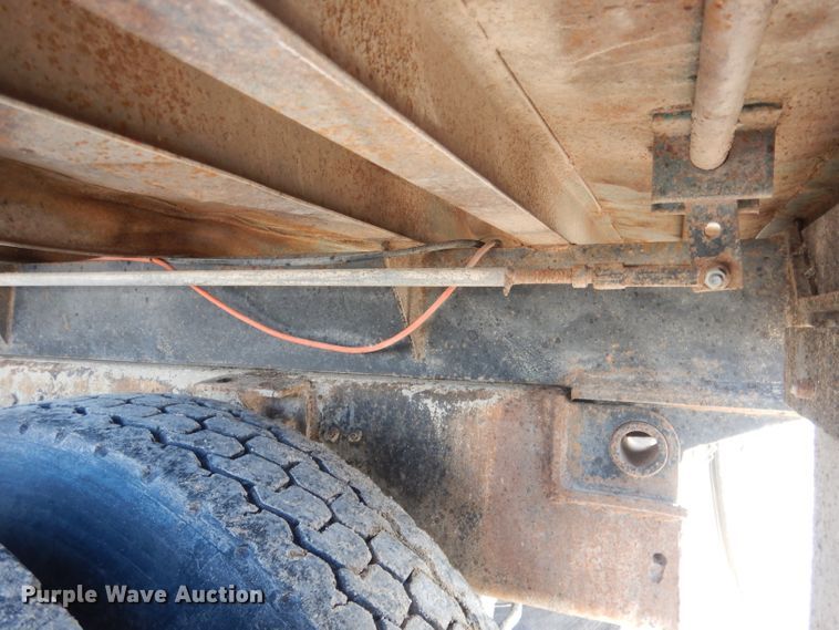 image for item DG4656 1981 International F2574  dump truck