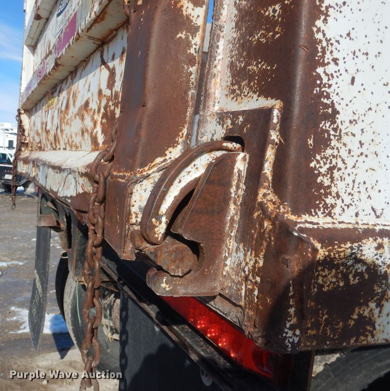 image for item DG4656 1981 International F2574  dump truck