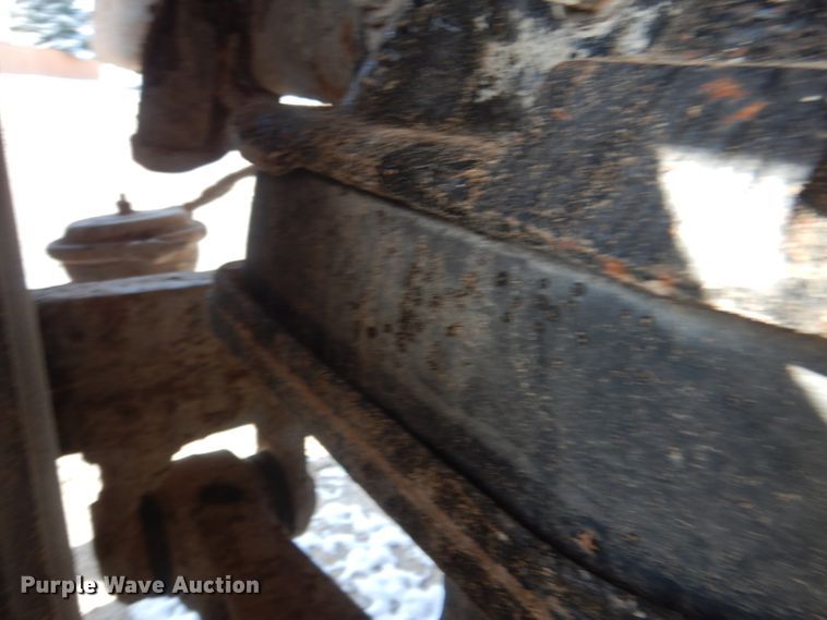 image for item DG4656 1981 International F2574  dump truck